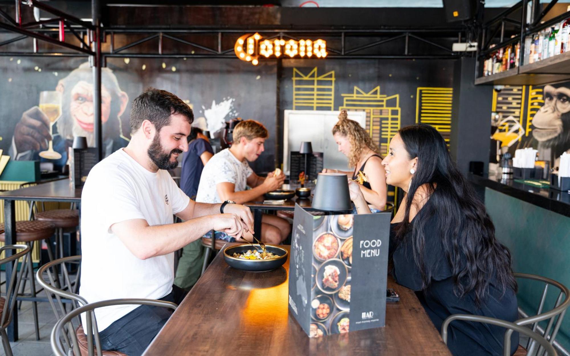 Mad Monkey Manila Hostel Μακάτι Εξωτερικό φωτογραφία