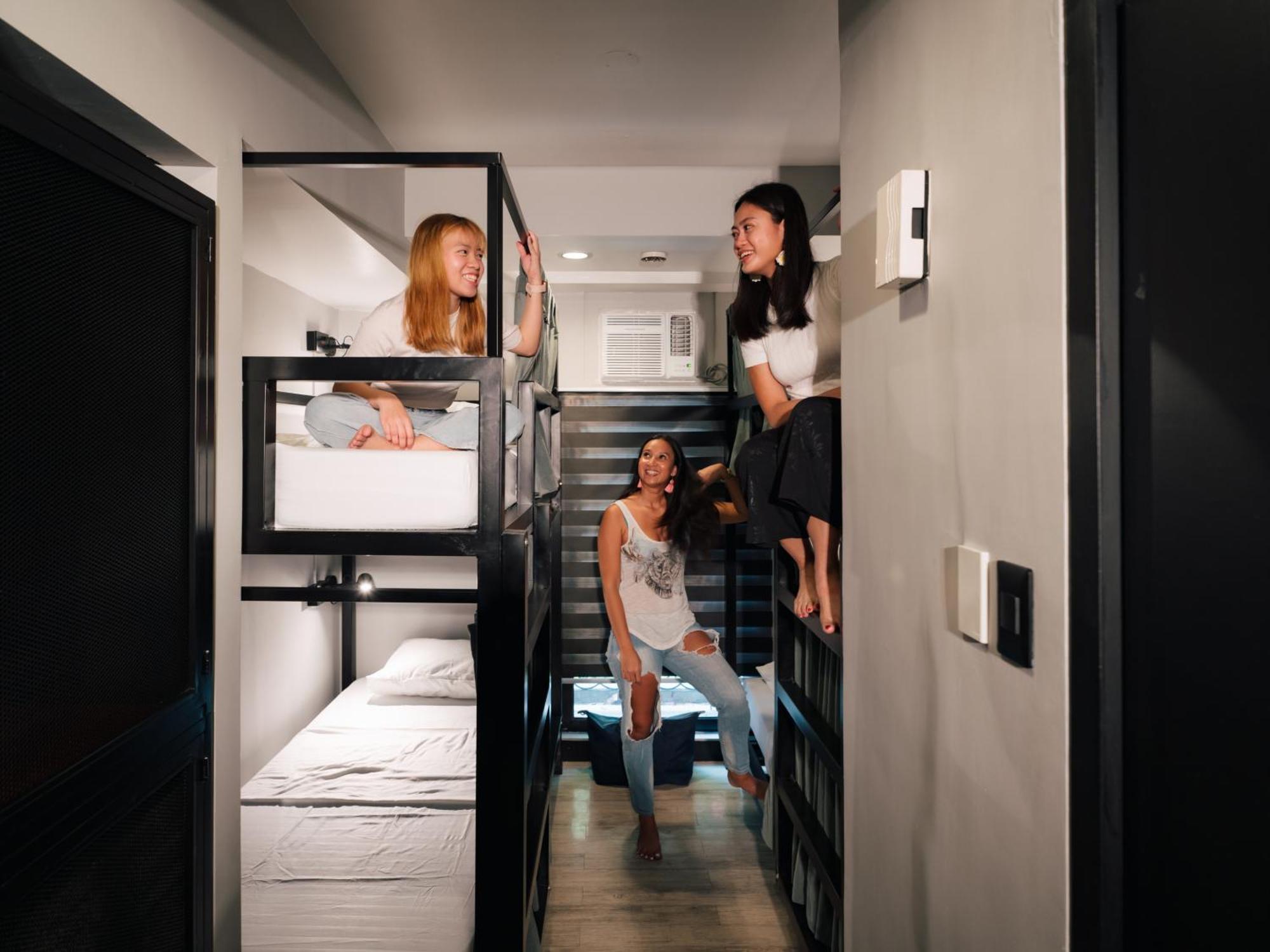 Mad Monkey Manila Hostel Μακάτι Εξωτερικό φωτογραφία