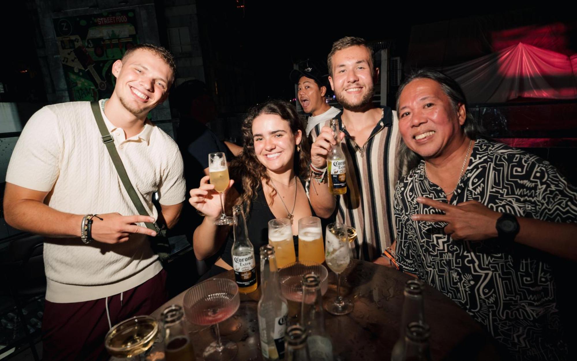 Mad Monkey Manila Hostel Μακάτι Εξωτερικό φωτογραφία