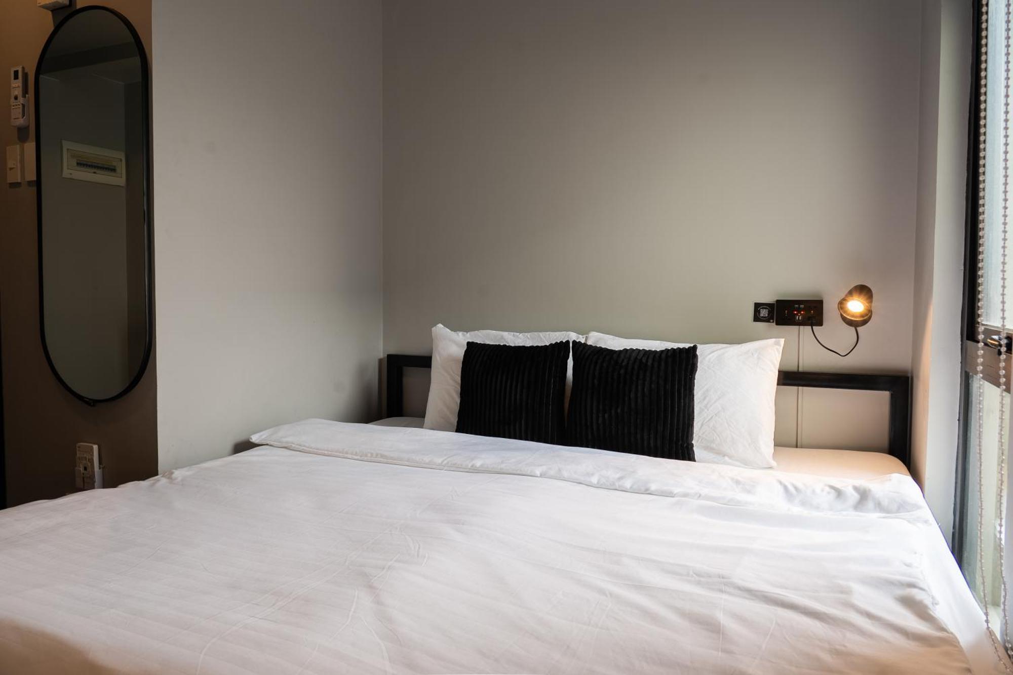 Mad Monkey Manila Hostel Μακάτι Εξωτερικό φωτογραφία